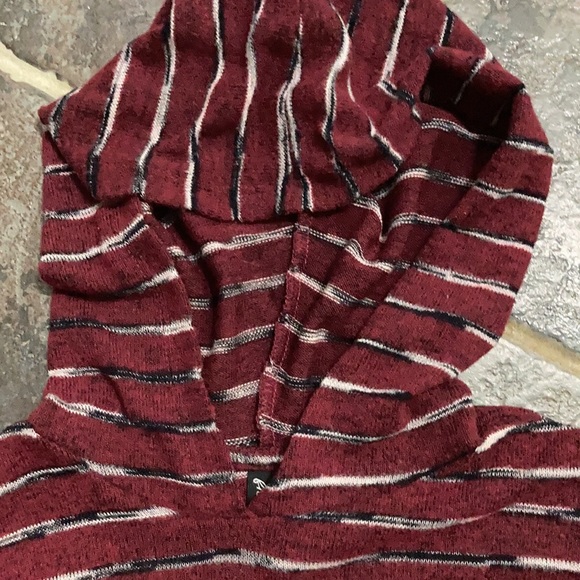 Free For All brand long sleeve Hooded Top. Women’s size Medium - Picture 5 of 9